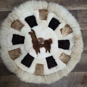 Peruvian Alpaca Wool Patchwork Round Rug Tapestry Wall Decor with a Llama Motif
